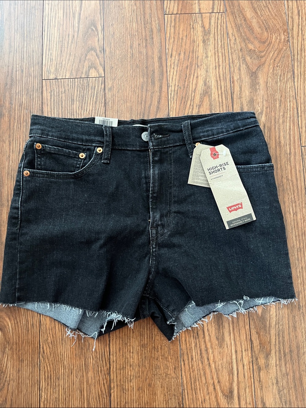 LEVIS High Rise Shorts